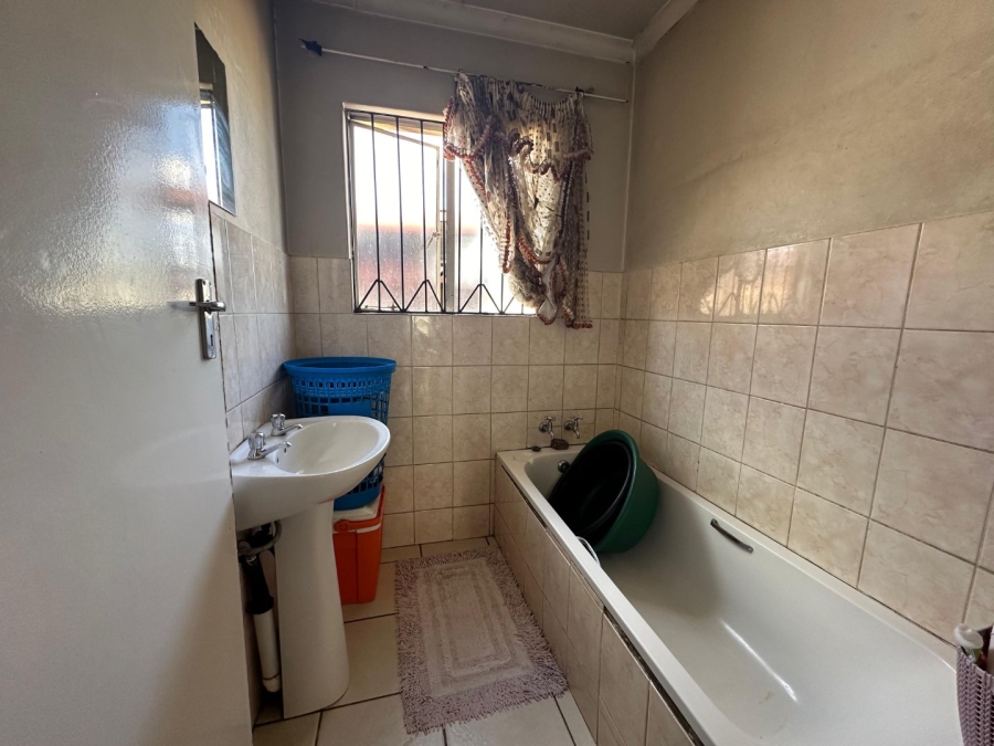 2 Bedroom Property for Sale in Vista Park Free State